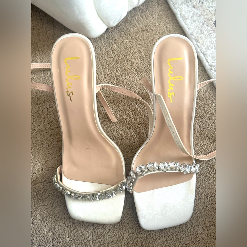 Lulus cream/white 6.5 heels with diamonds,  GUC